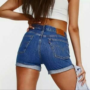 Levi’s 501 Midrise Shorts